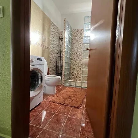 Vilă Platanias *
