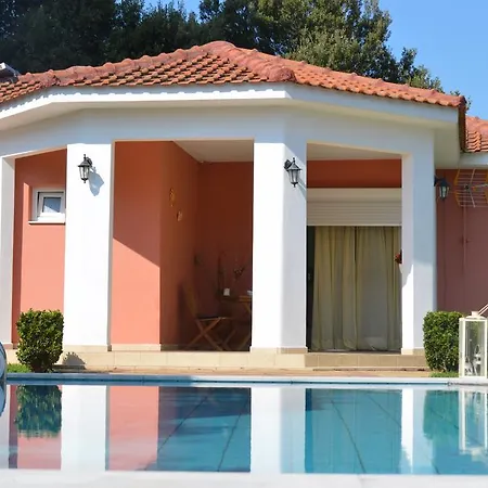 Platanias Villa Ajía Paraszkeví