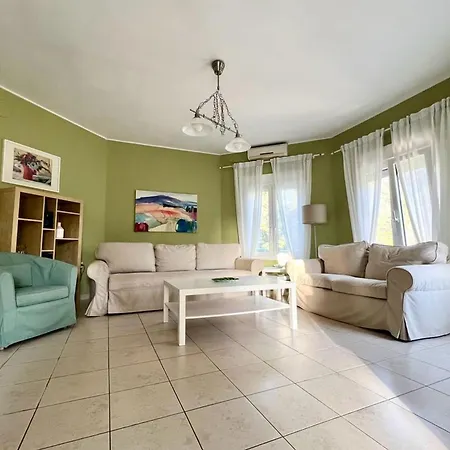 Villa Platanias *