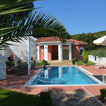 Platanias Villa *